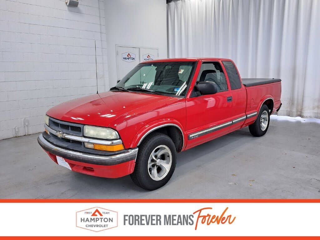 2002 CHEVROLET S-10 Pickup