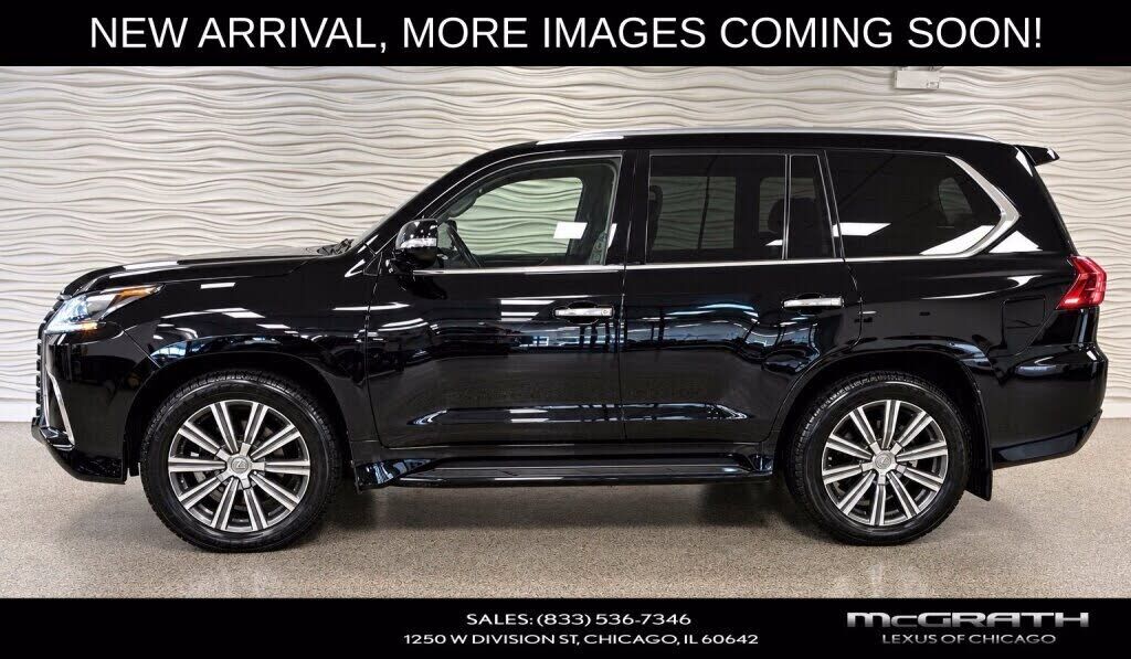 2017 LEXUS LX