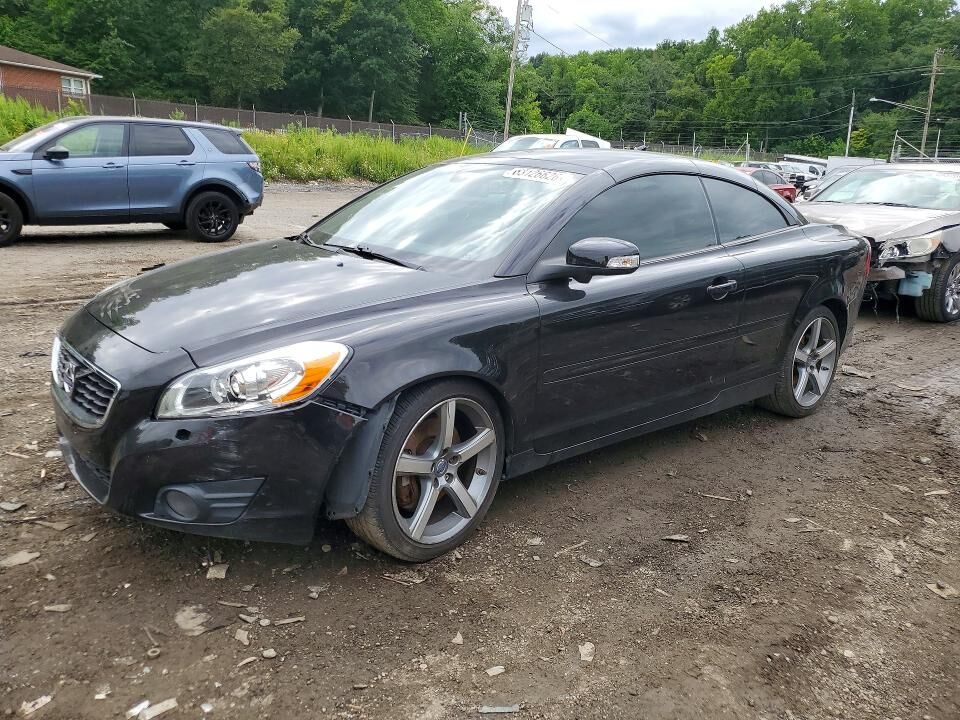 2011 VOLVO C70