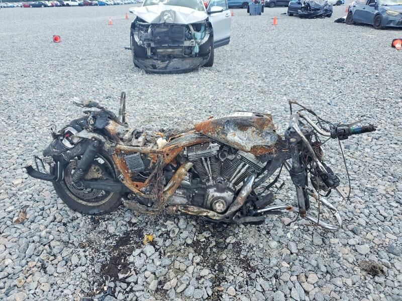 2004 HARLEY DAVIDSON Police Road King