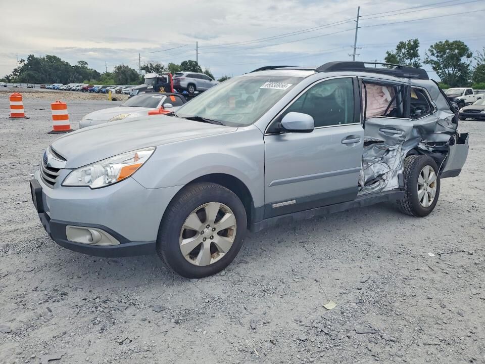 2012 SUBARU Outback