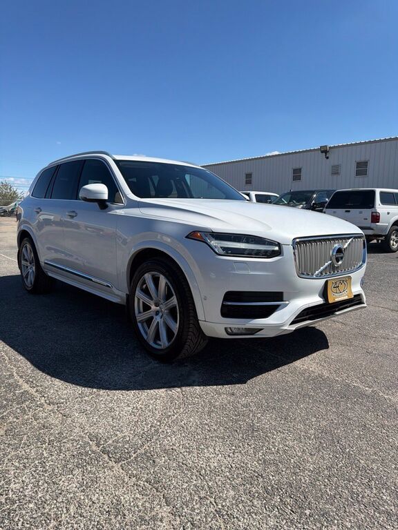 2017 VOLVO XC90
