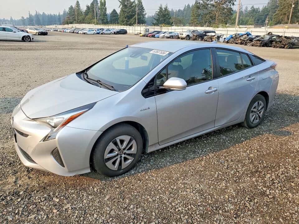 2017 TOYOTA PRIUS