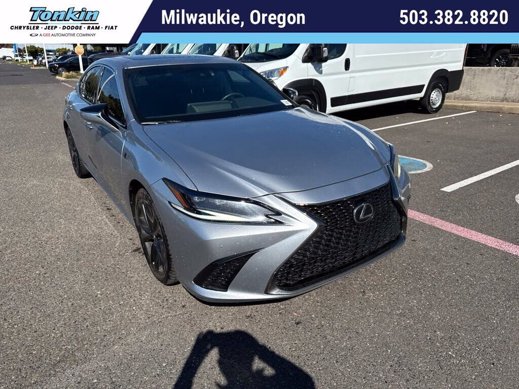 2023 LEXUS ES