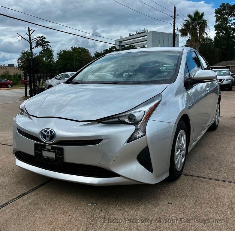 2016 TOYOTA PRIUS