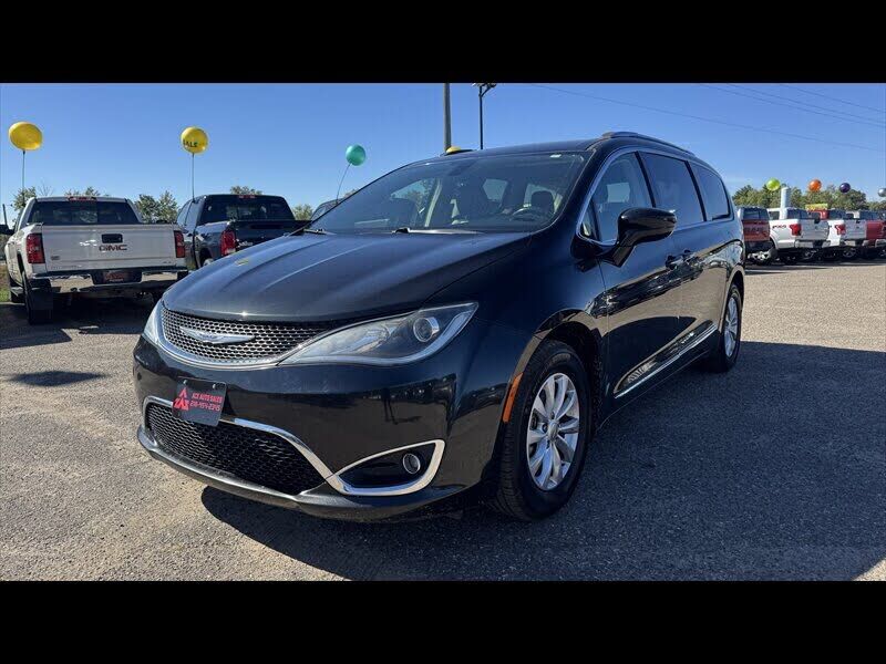 2019 CHRYSLER Pacifica