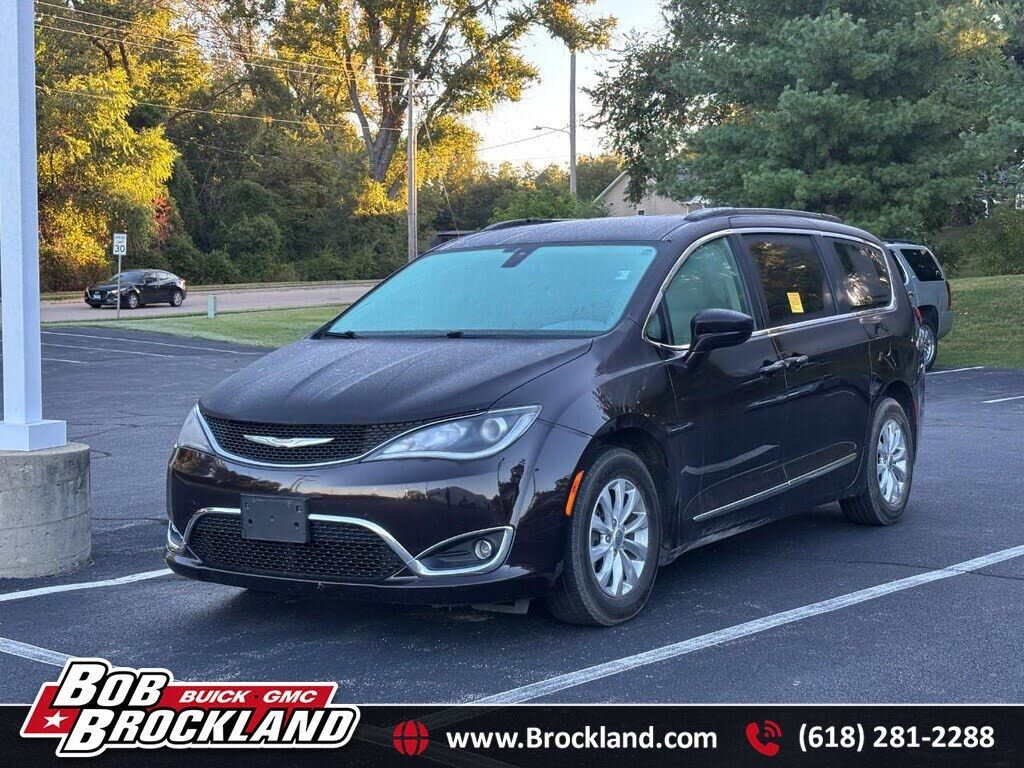 2017 CHRYSLER Pacifica