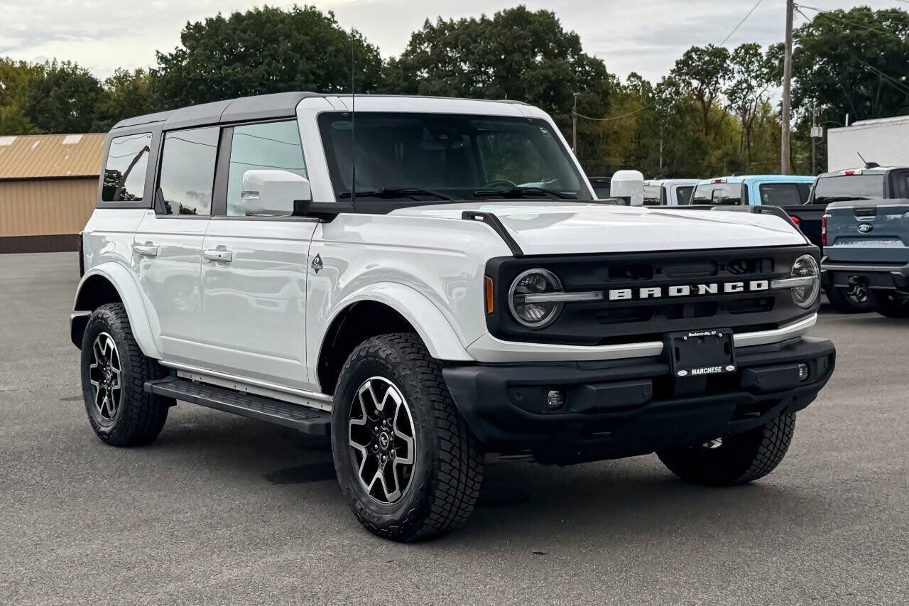 2022 FORD Bronco