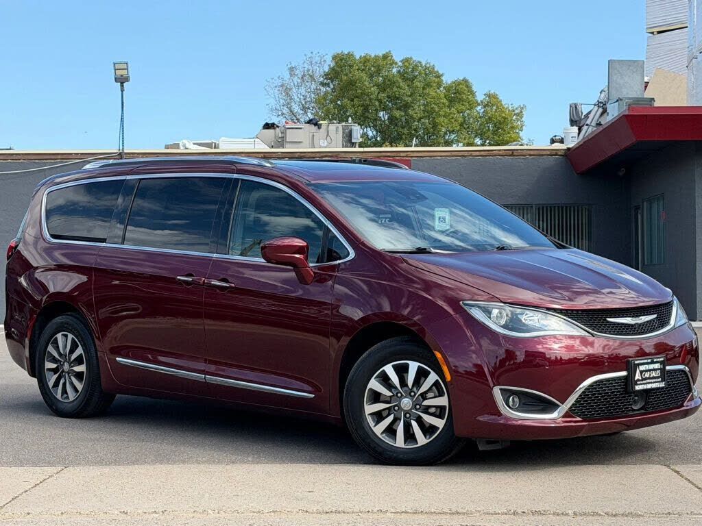 2020 CHRYSLER Pacifica