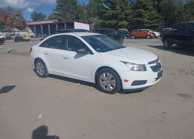 2013 CHEVROLET Cruze