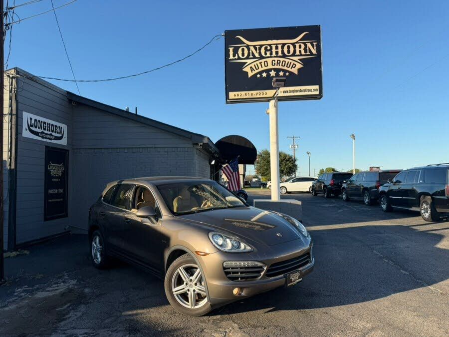 2011 PORSCHE Cayenne