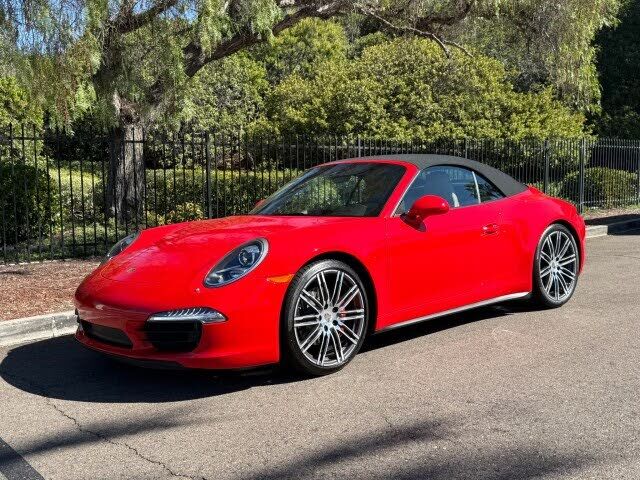 2016 PORSCHE 911