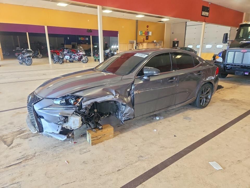 2019 LEXUS IS