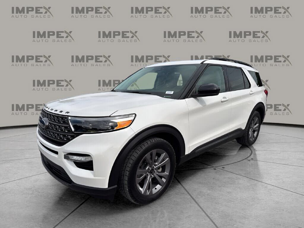 2022 FORD Explorer