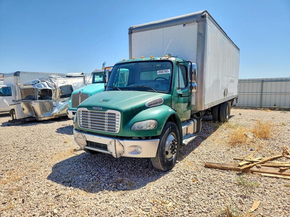 2013 FREIGHTLINER M2