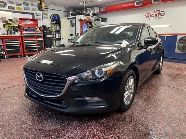 2017 MAZDA Mazda3