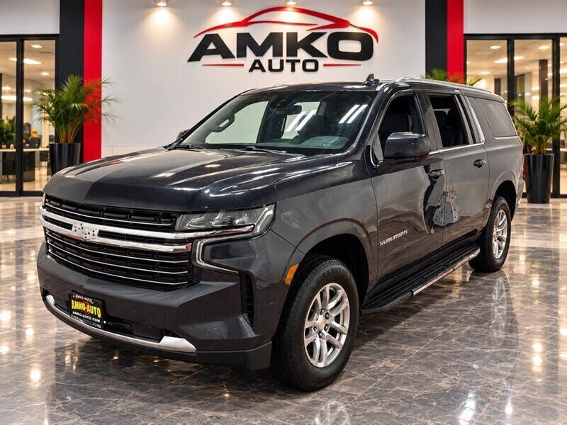 2023 CHEVROLET Suburban