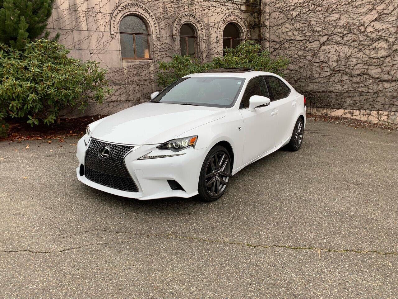 2016 LEXUS IS