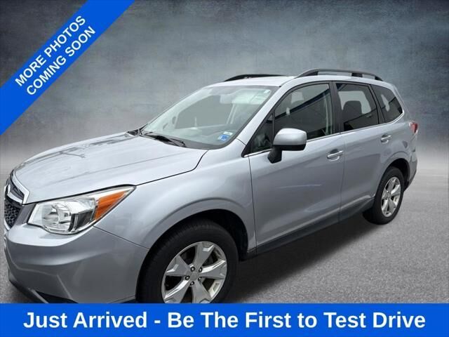 2016 SUBARU Forester