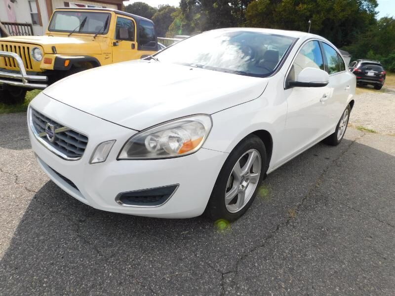 2012 VOLVO S60