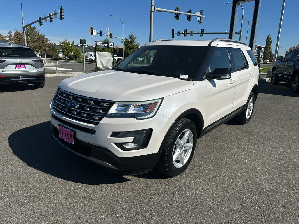 2017 FORD Explorer