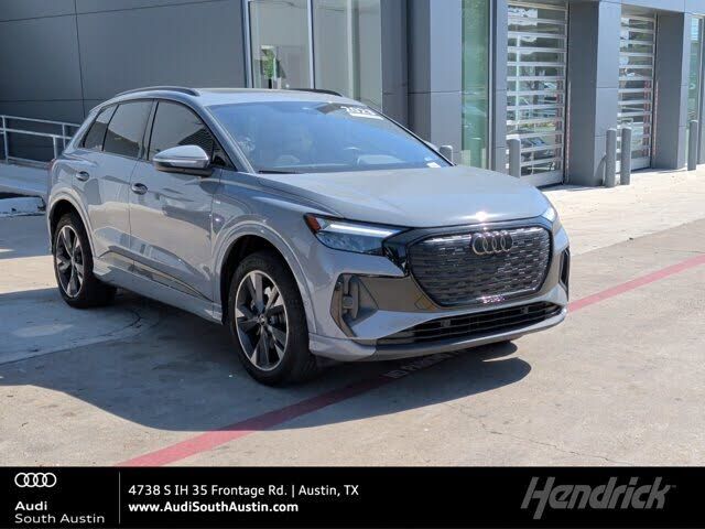 2023 AUDI Q4