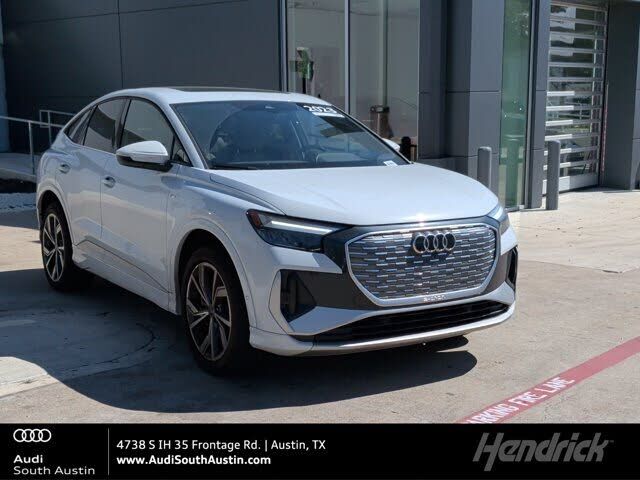 2023 AUDI Q4