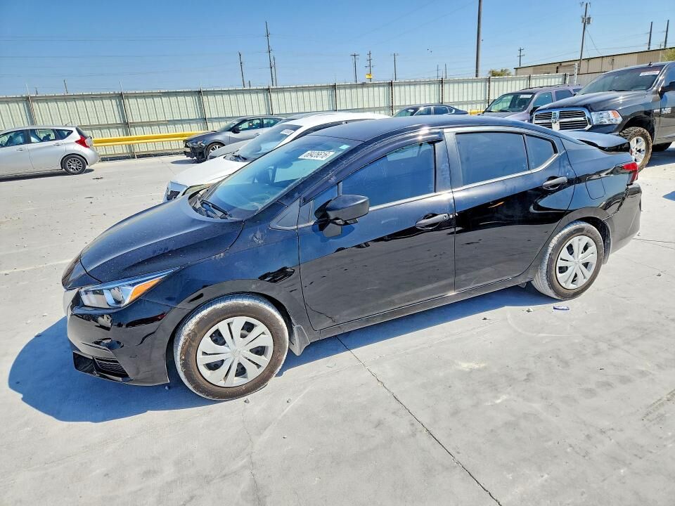 2022 NISSAN Versa