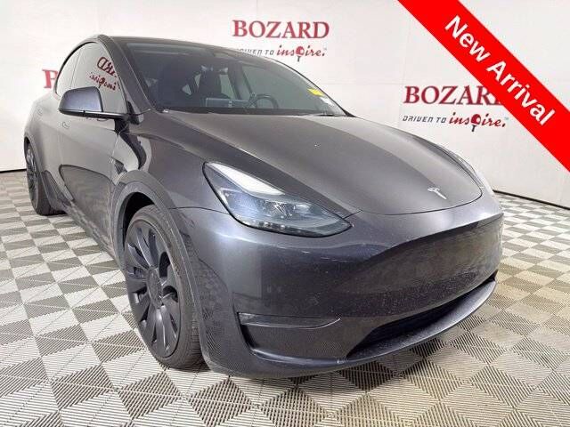 2024 TESLA Model Y