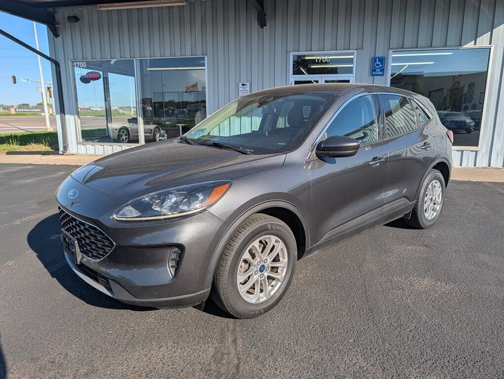 2020 FORD Escape