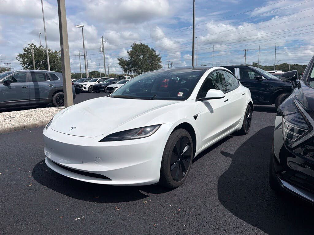 2024 TESLA Model 3