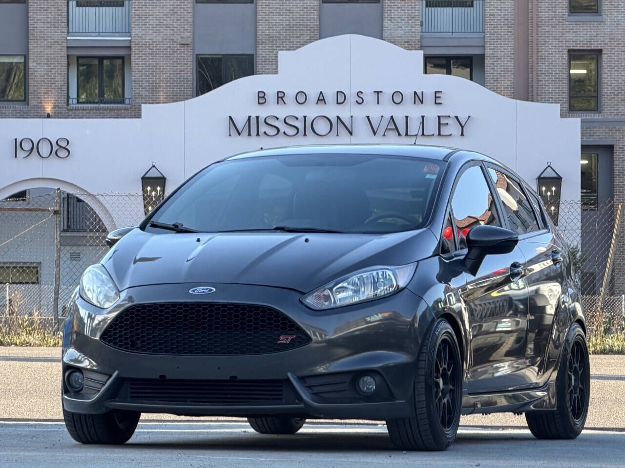 2016 FORD Fiesta