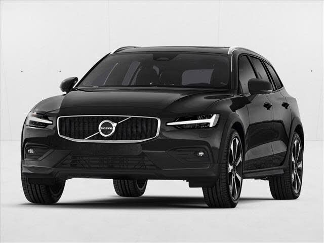 2025 VOLVO V60CC
