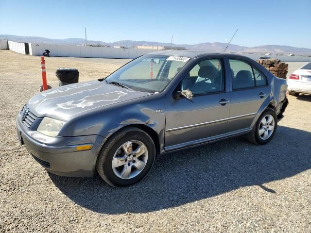 2004 VOLKSWAGEN Jetta