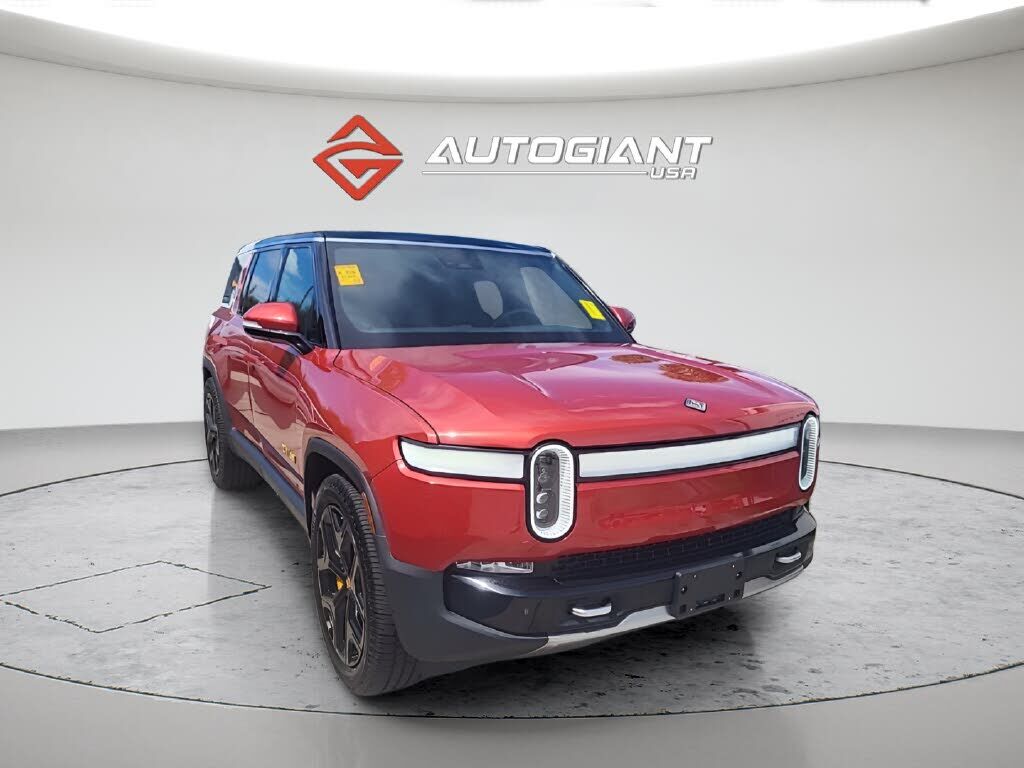 2022 RIVIAN R1S