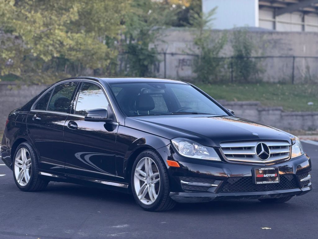 2013 MERCEDES-BENZ C-Class