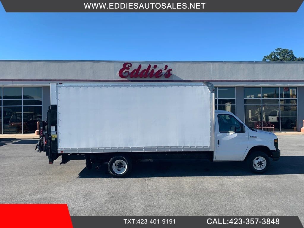 2017 FORD E-450