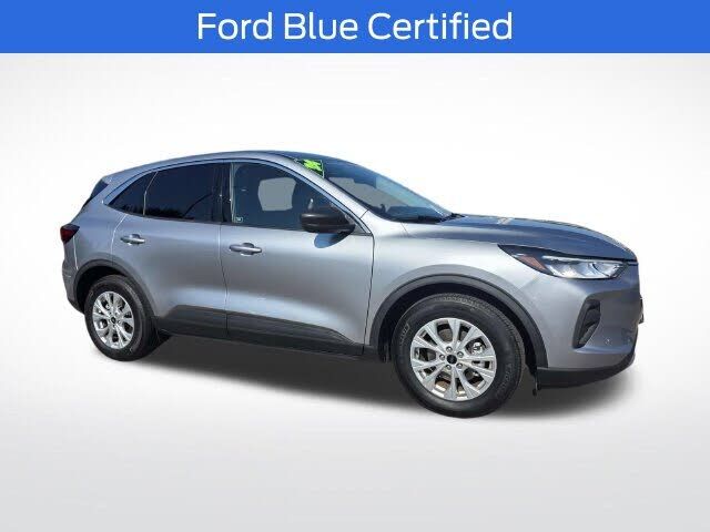 2024 FORD Escape