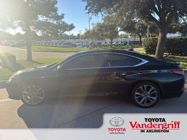 2020 LEXUS ES