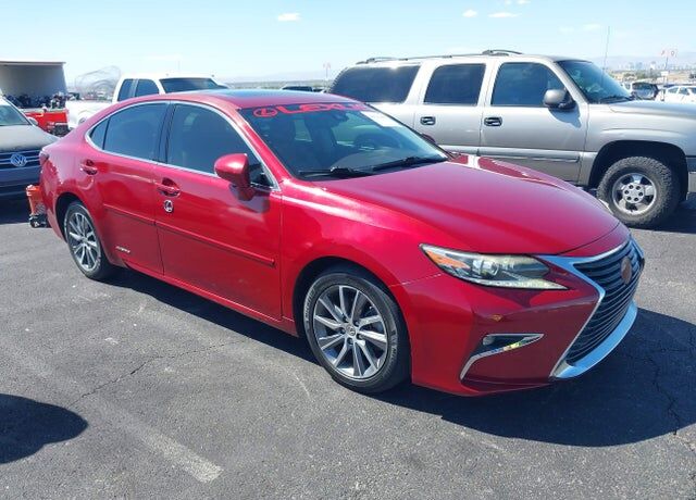 2016 LEXUS ES