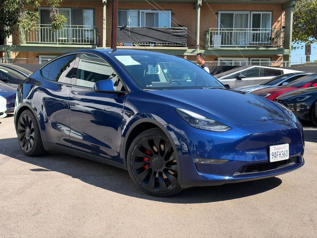 2022 TESLA Model Y