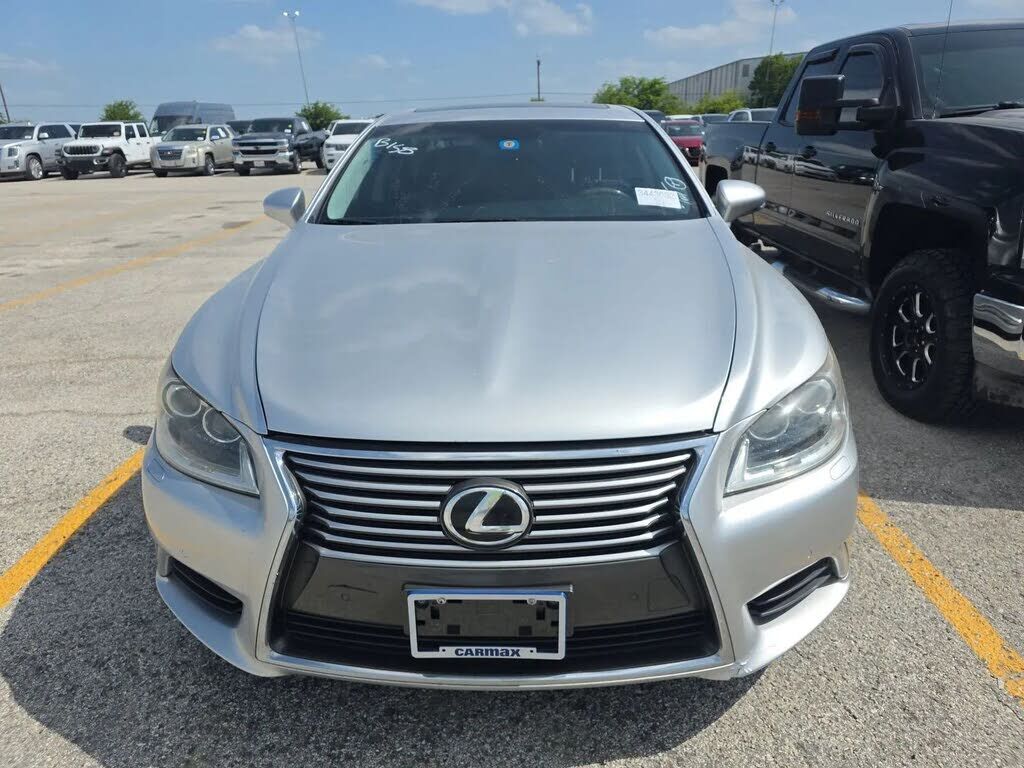 2013 LEXUS LS