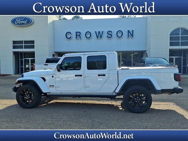 2025 JEEP Gladiator