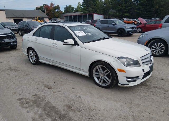 2012 MERCEDES-BENZ C-Class
