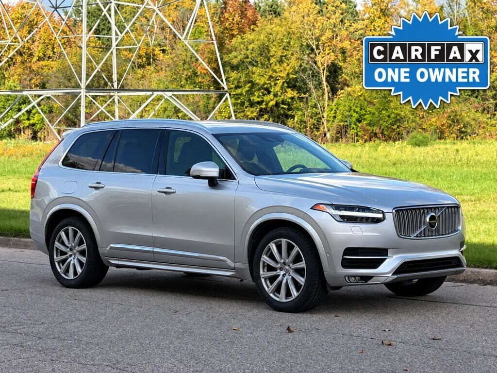 2016 VOLVO XC90