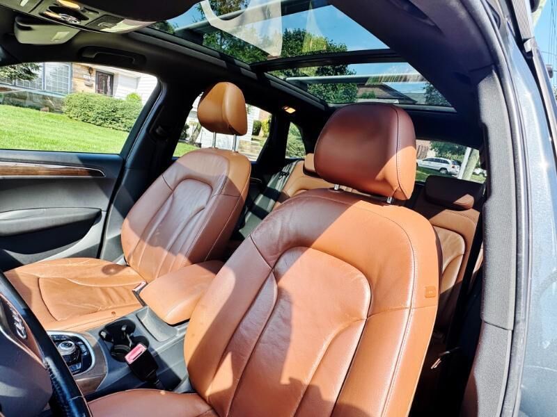 2010 AUDI Q5