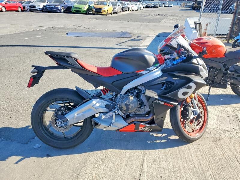 2022 APRILIA RS