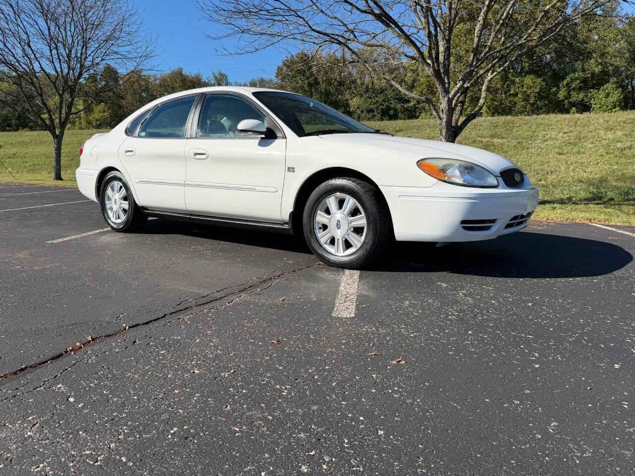 2004 FORD Taurus
