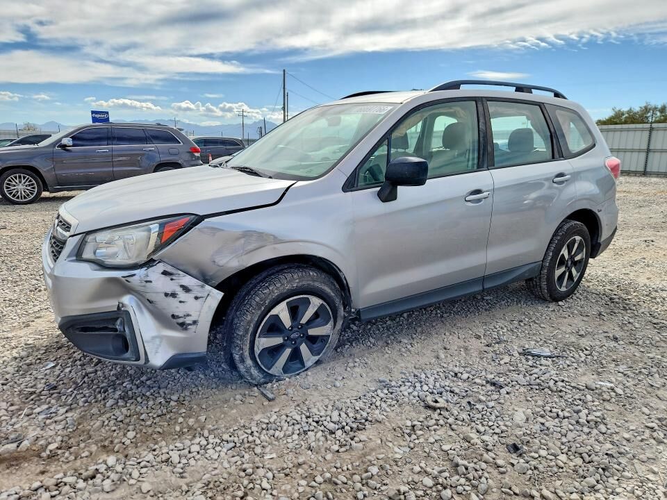 2018 SUBARU Forester