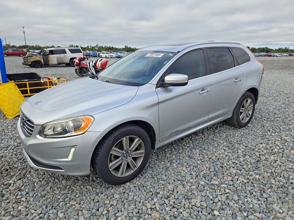 2017 VOLVO XC60